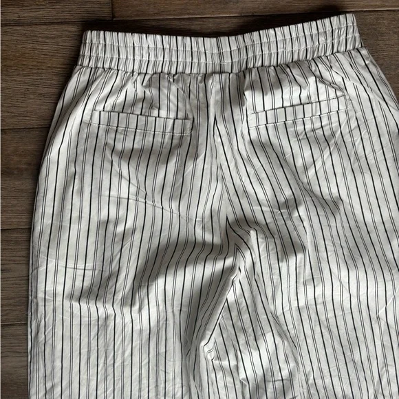 White Fox Boutique Walking Out Striped Pants White Size Small - Picture 6 of 11
